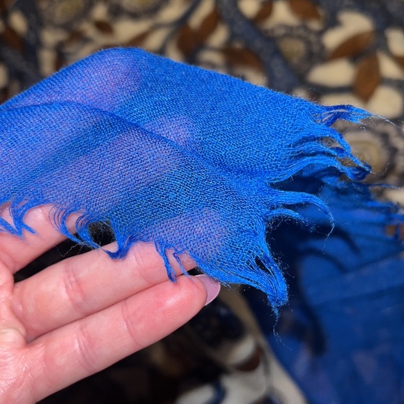 Louis Vuitton Silk Cashmere Cobalt Blue Sarong - Picture 7 of 14